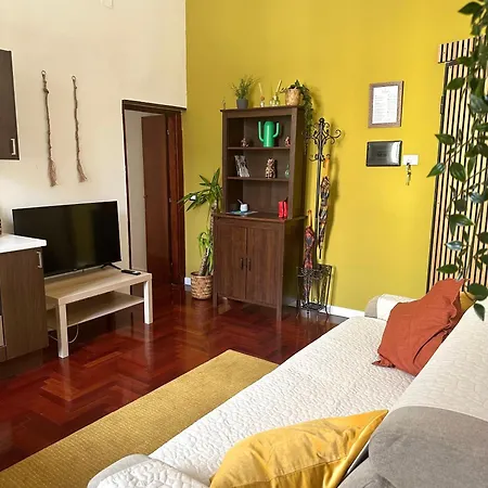Apartament Materdei